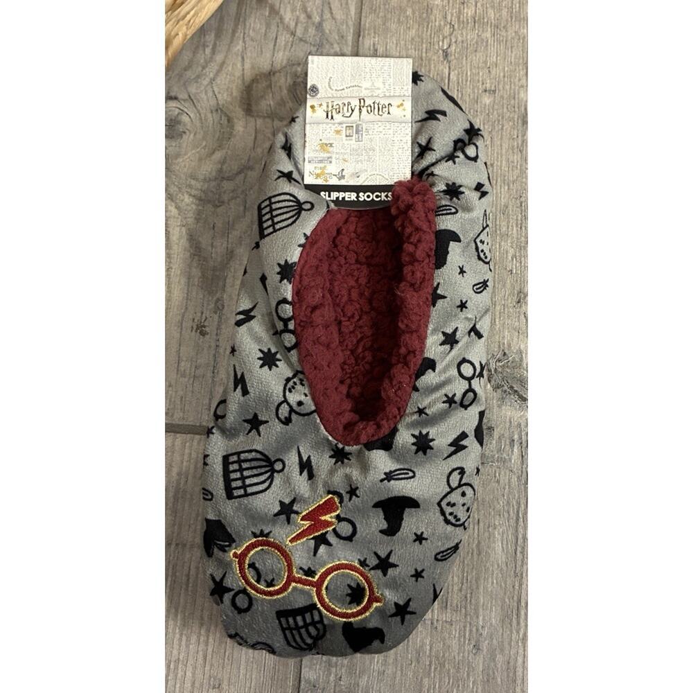 NWT Harry Potter Bioworld Slipper Socks Gray IRed Sherpa Lined Size L/XL